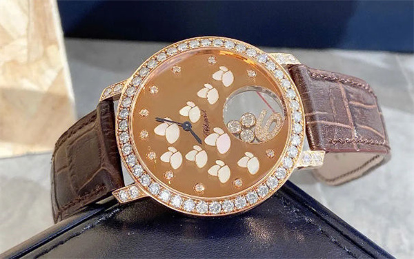 萧邦顺时针调时间