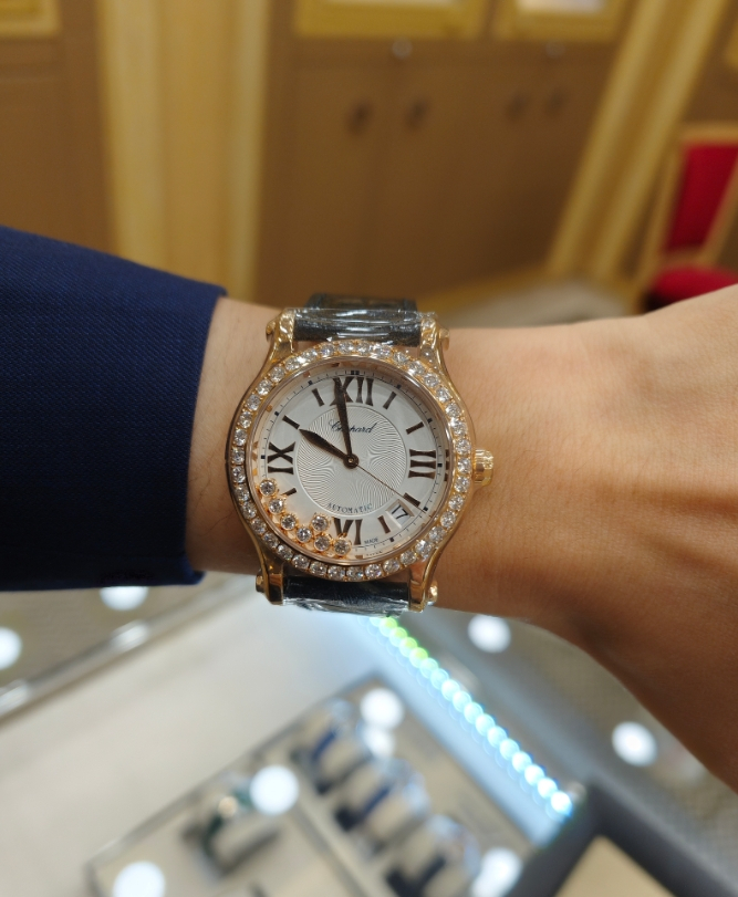 萧邦腕表机芯里面有划痕解决办法 萧邦腕表机芯里面有划痕解决办法